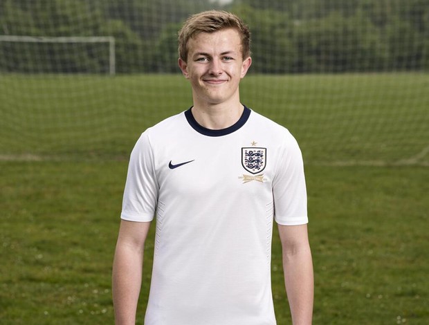 Inglaterra divulga sua primeira camisa com a Nike