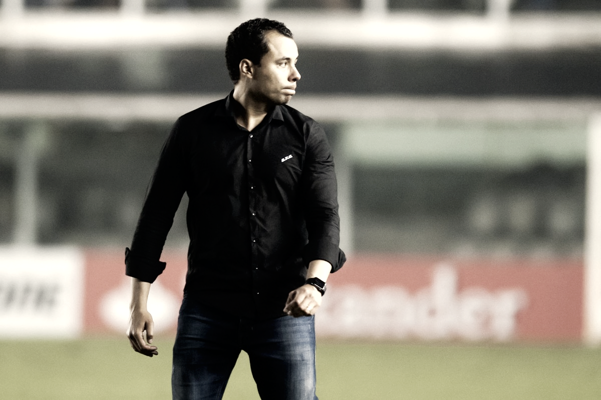 Jair Ventura comemora triunfo do Santos e exalta coletivo: "Foi uma vitória do grupo" Jair Ventura comemora triunfo do Santos e exalta coletivo: "Foi uma vitória do grupo"