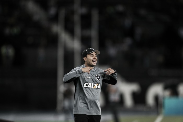 Jair Ventura qualifica triunfo contra Corinthians como "um dos melhores jogos do ano"