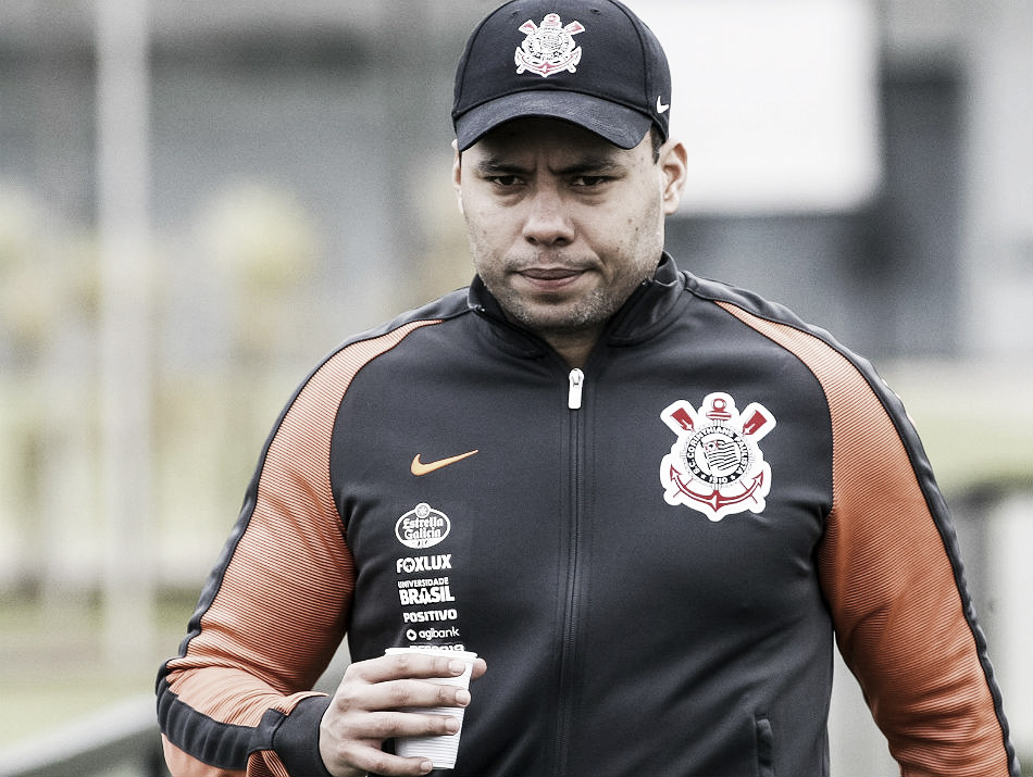 Jair Ventura não é mais técnico do Corinthians: "Saio ainda mais forte como pessoa e como profissional" Jair Ventura não é mais técnico do Corinthians: "Saio ainda mais forte como pessoa e como profissional"