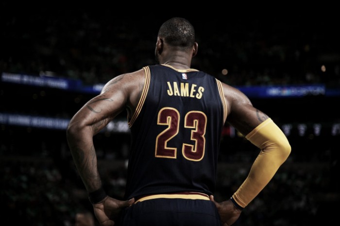 James surpasses Jordan as all-time playoff scoring leader James surpasses Jordan as all-time playoff scoring leader