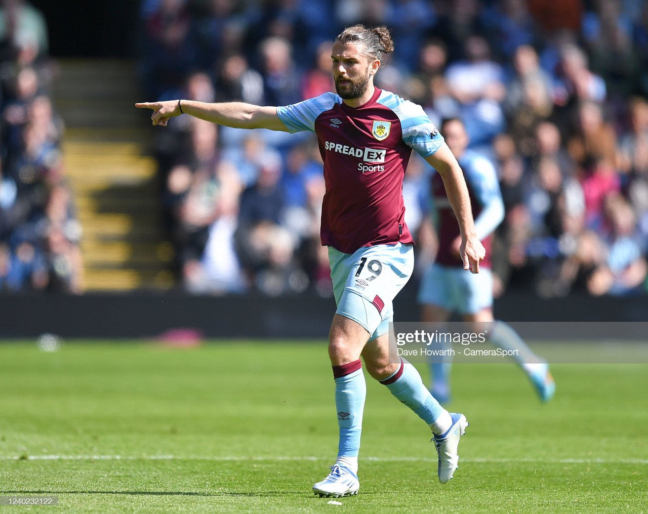 Jay Rodriguez signs new Burnley deal