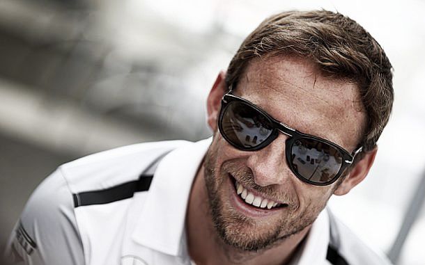 Jenson Button to remain with McLaren for 2016