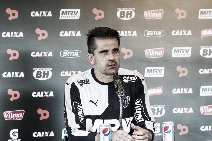 Victor analisa melhora no setor defensivo do Atlético-MG: "Vejo uma consistência"