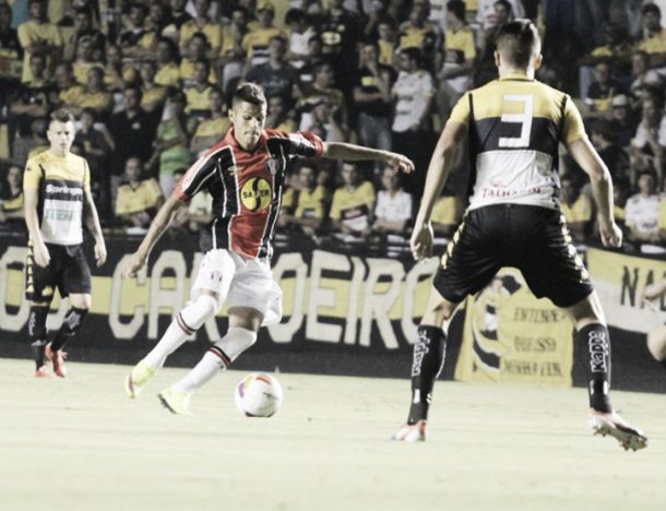 Joinville vence Criciúma no Heriberto Hülse e afunda rival na última posição
