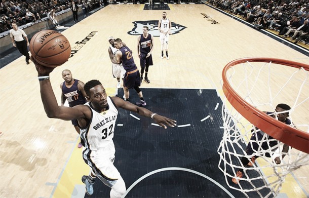 Nba, Jeff Green schiaccia i Suns. Detroit facile sui Lakers, bene Dallas