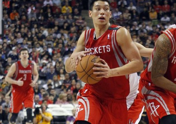 Houston Rockets Seeking Jeremy Lin Trade; Milwaukee Bucks, Philadelphia 76ers Interested