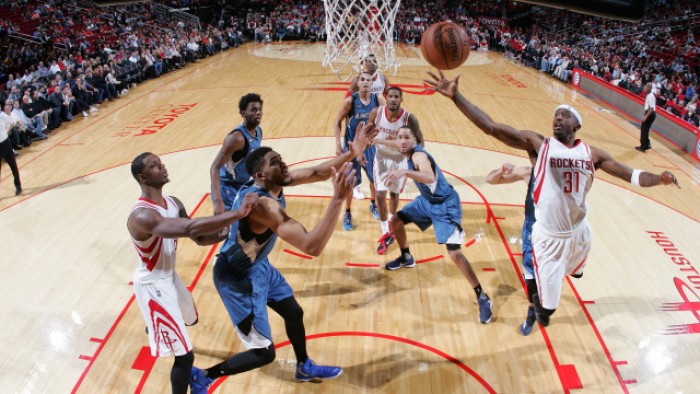 NBA - Oklahoma passeggia su Dallas, Houston si salva contro Wiggins