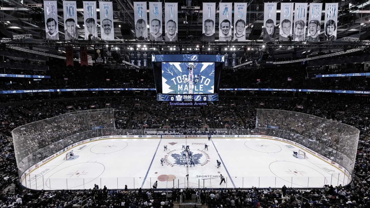 Toronto y Edmonton, posibles sedes de los playoffs Toronto y Edmonton, posibles sedes de los playoffs