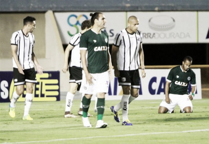 Léo Gamalho marca duas vezes, Goiás vence, se afasta da zona e afunda Bragantino