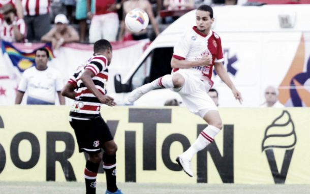 Exame confirma ruptura dos ligamentos e João Ananias desfalca Náutico por seis meses Exame confirma ruptura dos ligamentos e João Ananias desfalca Náutico por seis meses