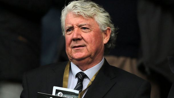Dimite Joe Kinnear, director deportivo del Newcastle