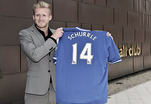 Chelsea confirma a transferência de Schürrle
