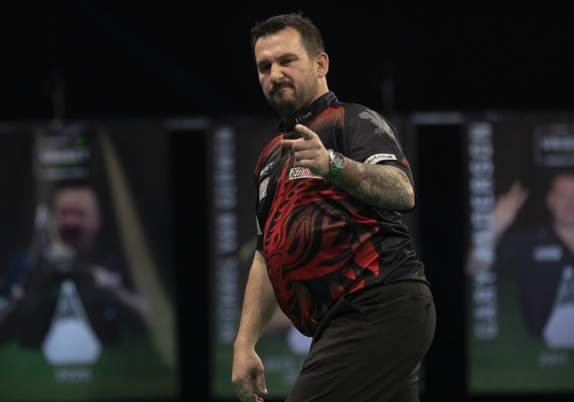 Darts: Clayton Draws with Wright in Thriller on Premier League Night One