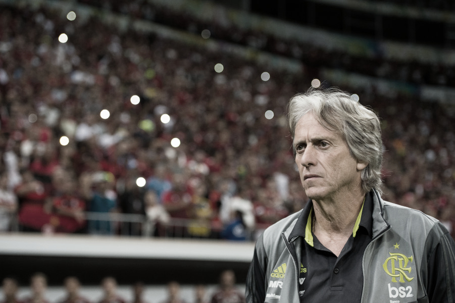 Flamengo comandado por Jorge Jesus mira o topo do Brasileirão
