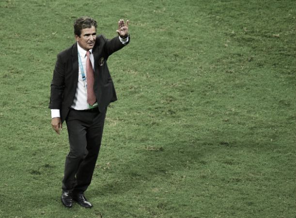 Técnico da Costa Rica dispara contra arbitragem após derrota nos pênaltis Técnico da Costa Rica dispara contra arbitragem após derrota nos pênaltis