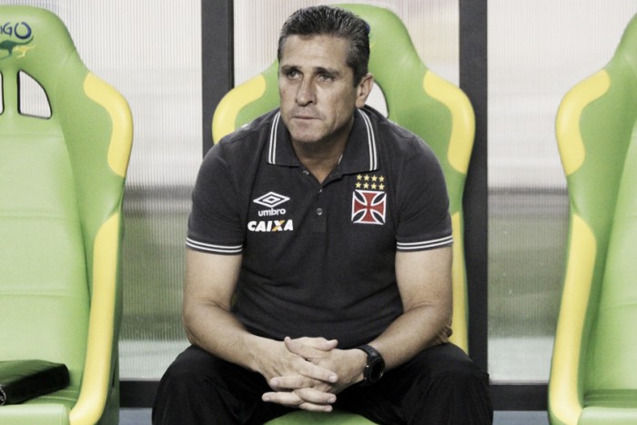 Jorginho lamenta derrota diante do Paysandu e planeja modificar a equipe para recuperar a liderança
