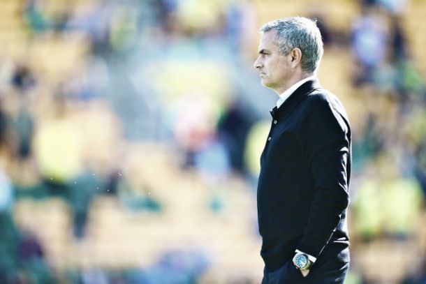 Schalke - Chelsea: Mourinho looks to secure qualification