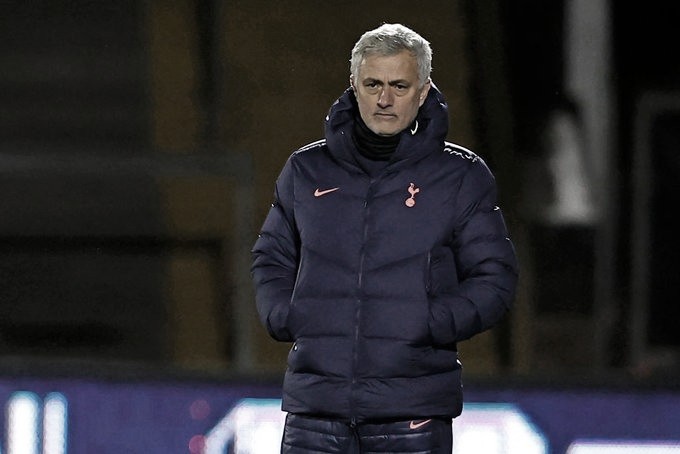 Mourinho elogia postura do Tottenham após vitória de virada na Copa da Inglaterra
