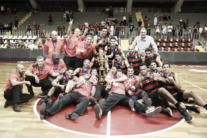 José Neto exalta título Carioca do Flamengo e projeta próximas partidas pelo NBB José Neto exalta título Carioca do Flamengo e projeta próximas partidas pelo NBB
