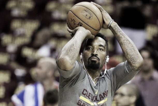 Nba, Jr Smith rinnova con Cleveland. Ma con Thompson è scontro