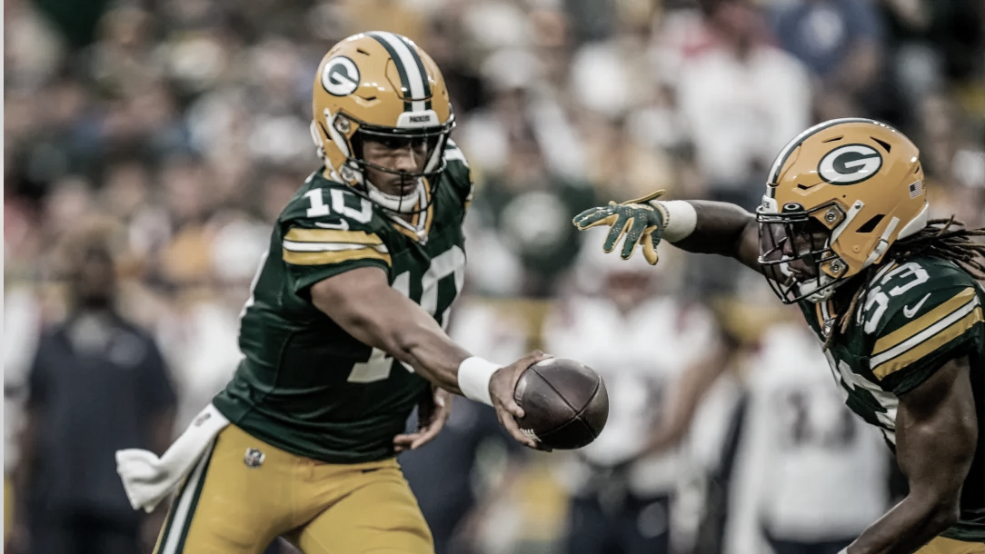 Love connects with Watson on TD pass as Packers close preseason with 19-15  victory over Seahawks