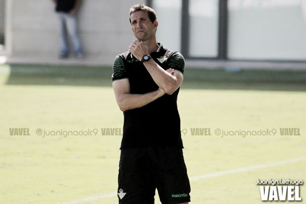 Juan Merino: ''Ser el entrenador del Real Betis es la ilusión más grande de mi vida''