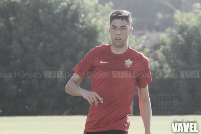 Juanjo Expósito, novedad en el penúltimo entrenamiento semanal de la UD Almería
