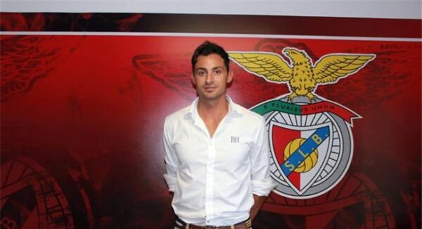 Juanjo ya ha sido presentado como nuevo jugador del Benfica