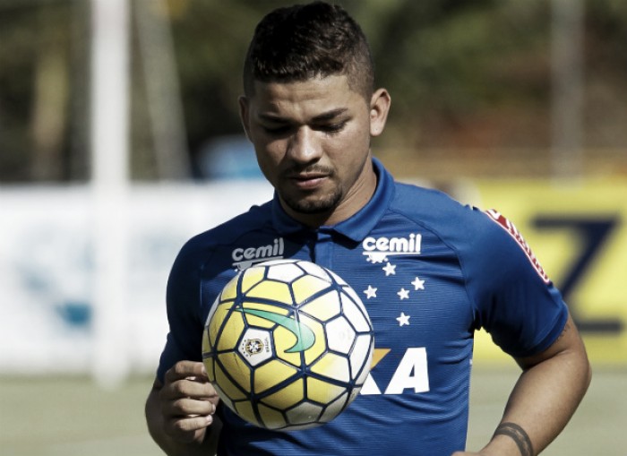 Cruzeiro mantém cautela e rebate clínica particular sobre retorno do atacante Judivan