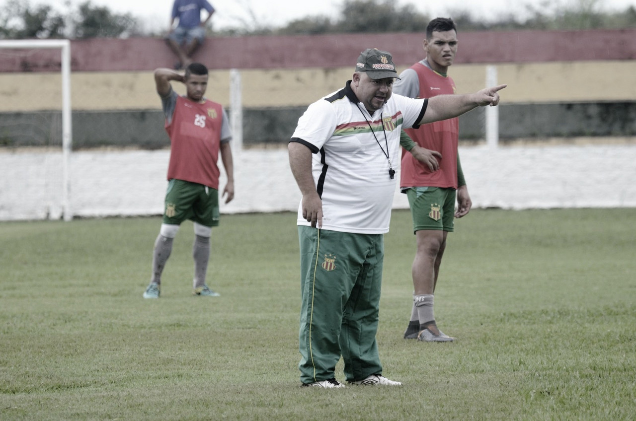 Julinho Camargo elogia atuação do Sampaio Corrêa: “Jogou de igual para igual” Julinho Camargo elogia atuação do Sampaio Corrêa: “Jogou de igual para igual”