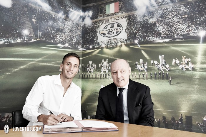 Ex-alvo do Milan, Rodrigo Bentancur é anunciado pela Juventus