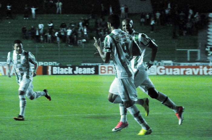Após sete anos, Juventude estreia na Série B e derrota Luverdense