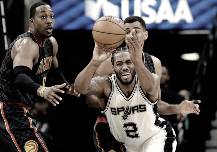 Nba - San Antonio piega Atlanta e si prende la vetta della Conference