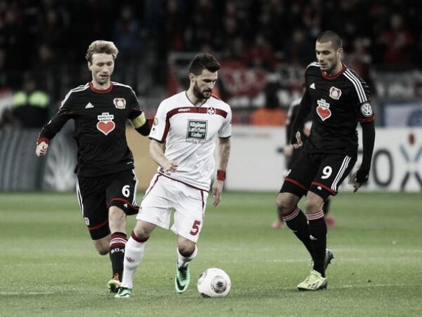 Kaiserslautern faz história e elimina Leverkusen na DFB-Pokal
