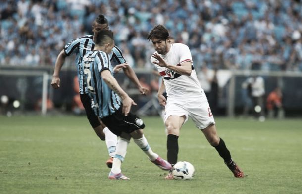 Kaká destaca superação e lembra: "Ganhamos de um adversário direto"
