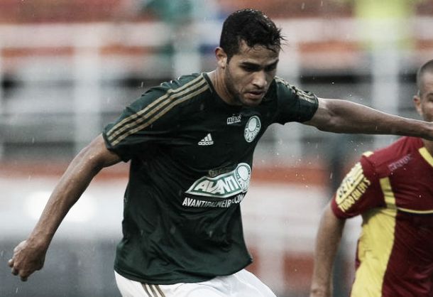 Negociação com Kardec avança e Palmeiras fica próximo de acerto com o jogador Negociação com Kardec avança e Palmeiras fica próximo de acerto com o jogador