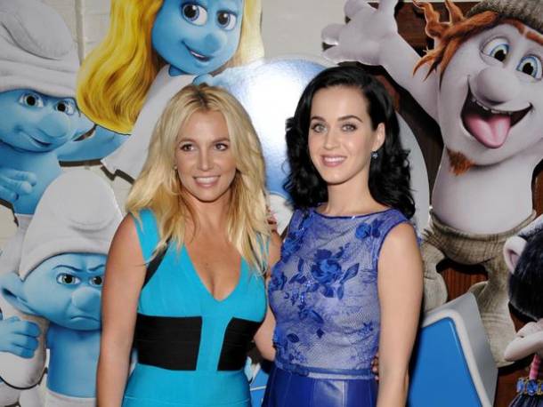 Katy Perry canta con Britney Spears en ‘Los Pitufos 2’