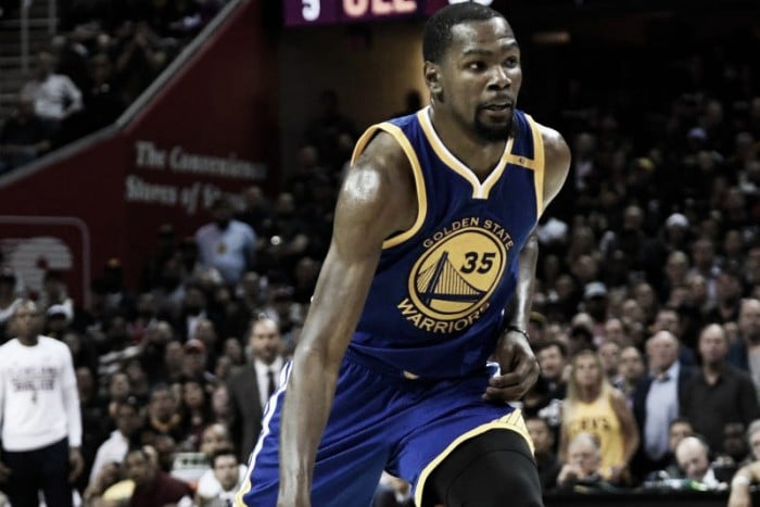 NBA, Kevin Durant torna a parlare del suo contratto