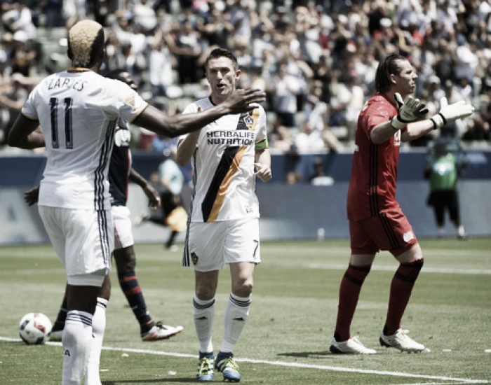 Robbie Keane guides Los Angeles Galaxy to 4-2 victory over New England Revolution