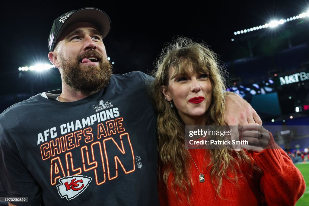 KING KELCE: Travis Kelce breaks Jerry Rice's record for the most receptions in postseason play