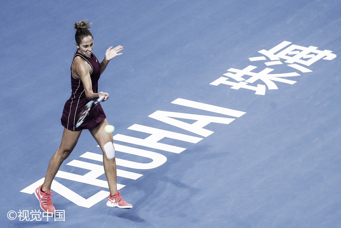 Poupando-se, Keys perde de virada para Wang, mas segue à semifinal em Zhuhai Poupando-se, Keys perde de virada para Wang, mas segue à semifinal em Zhuhai