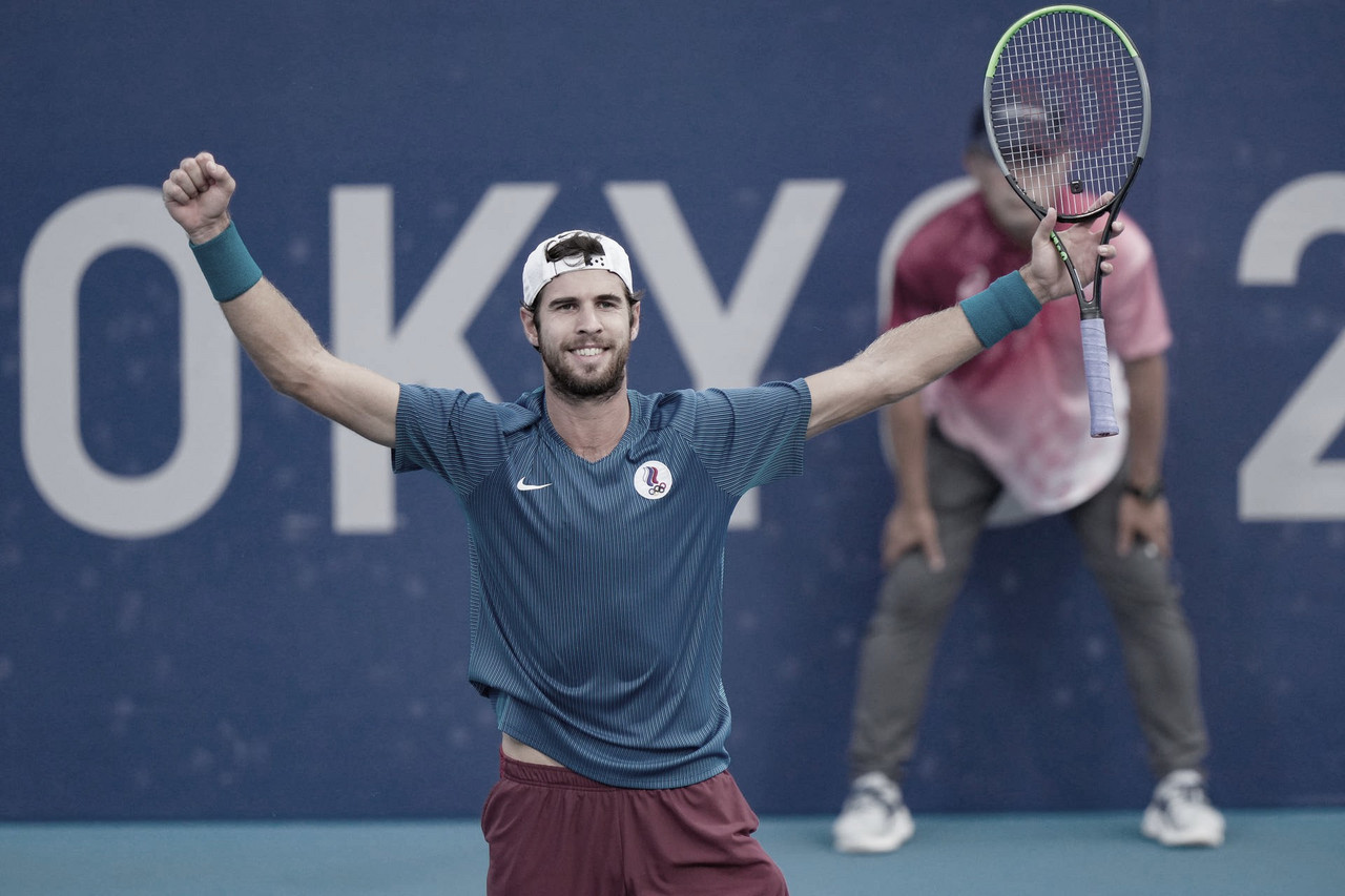Khachanov supera jogo equilibrado contra Humbert e vai às semis em Tóquio Khachanov supera jogo equilibrado contra Humbert e vai às semis em Tóquio