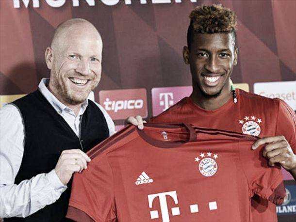 Kingsley Coman é oficialmente apresentado pelo Bayern de Munique