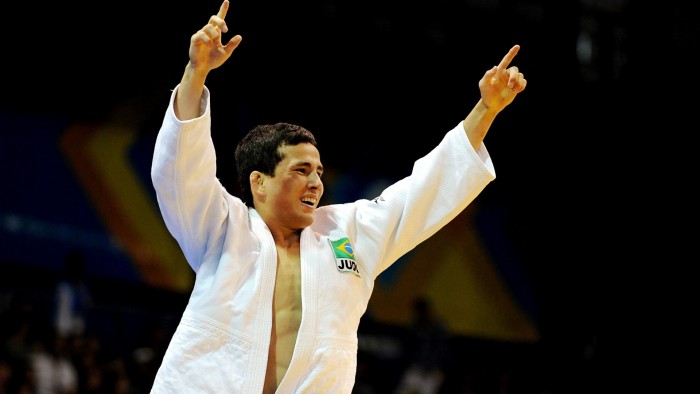 Judô: Felipe Kitadai vence Tobias Englmaier e garante briga por medalha Judô: Felipe Kitadai vence Tobias Englmaier e garante briga por medalha