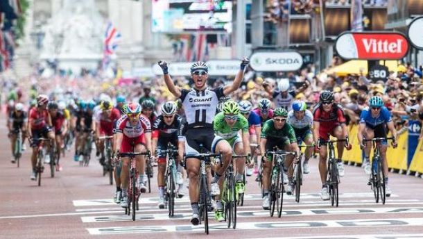 Tour de France Stage 3: Kittel wins in London