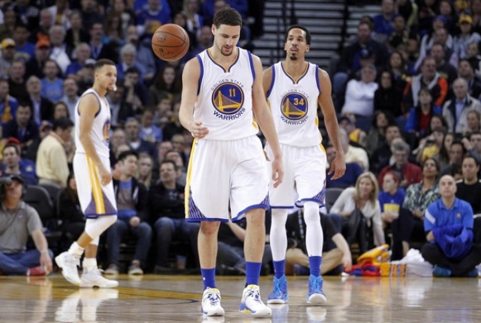 I Golden State Warriors battono i Dallas Mavericks realizzando ventuno triple