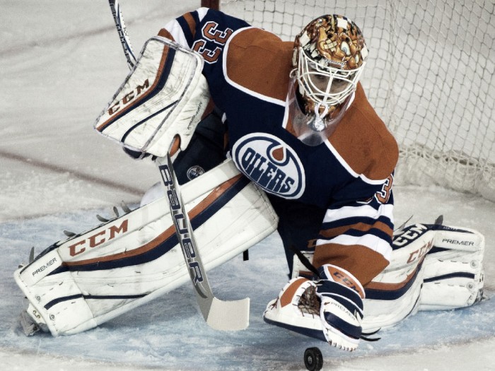 Los Oilers extienden el contrato de Talbot Los Oilers extienden el contrato de Talbot
