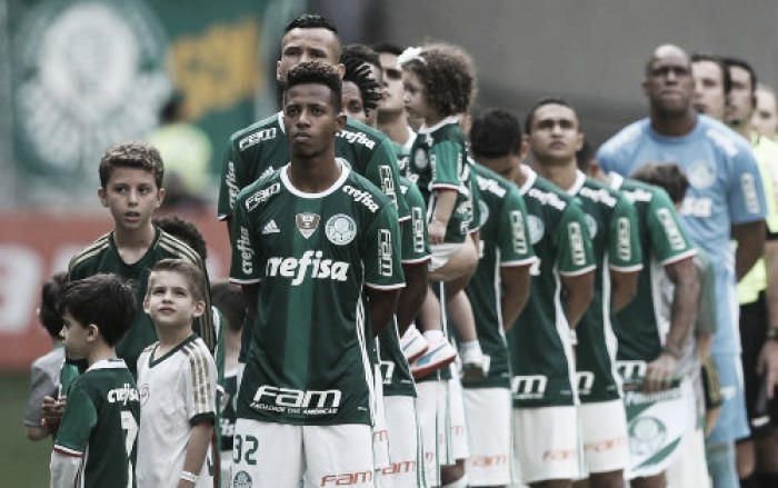 Palmeiras poderá usar camisas da Chapecoense diante do Vitória
