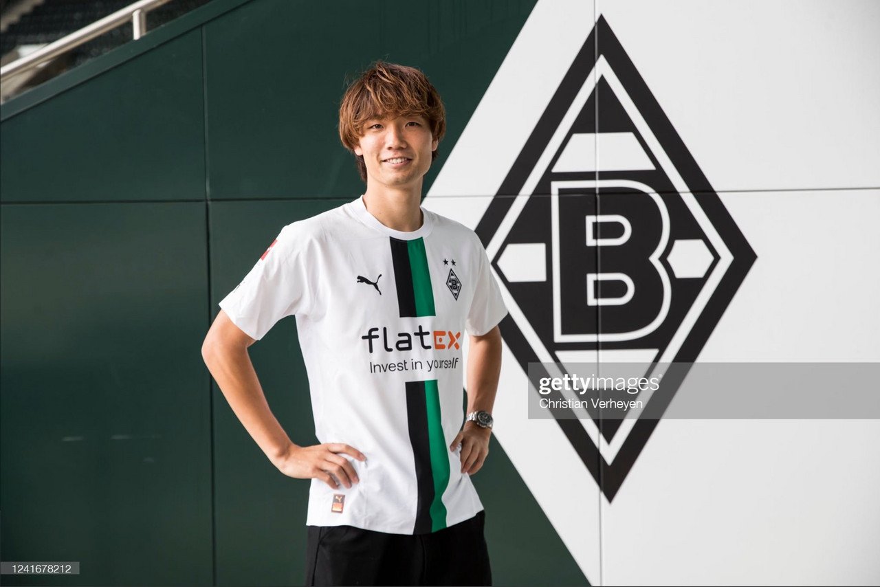 Borussia Mönchengladbach sign Manchester City defender Ko Itakura